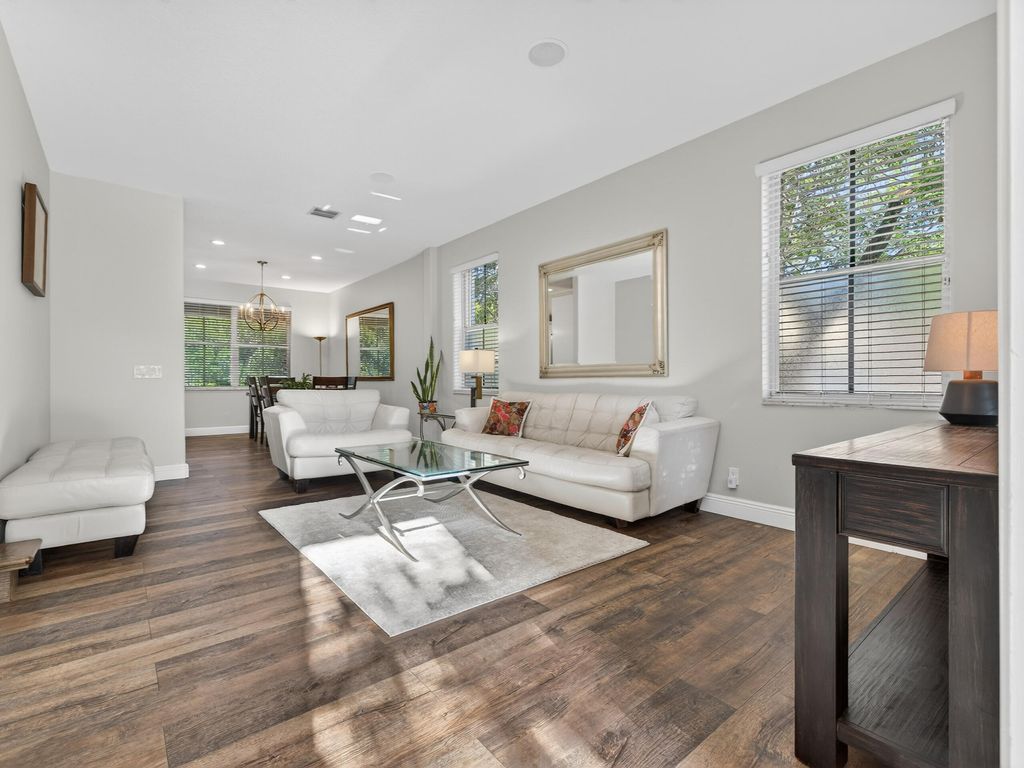 Photo of 552 Penta Court, Weston, FL 33327 (MLS # B26014968)