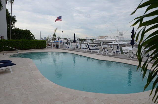 CAPTAINS WALK CONDO - Residential Lease