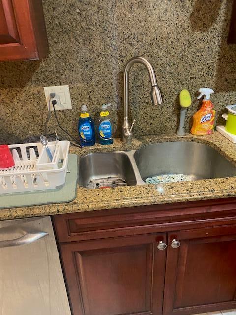 CAPTAINS WALK CONDO - Residential Lease