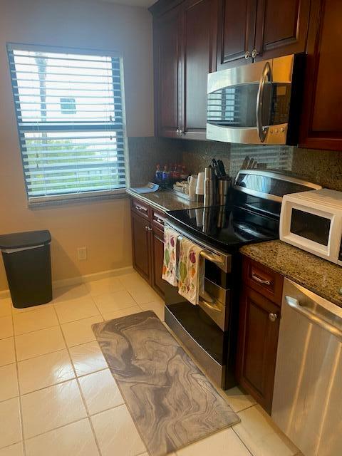 CAPTAINS WALK CONDO - Residential Lease