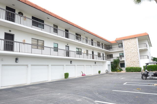 CAPTAINS WALK CONDO - Residential Lease