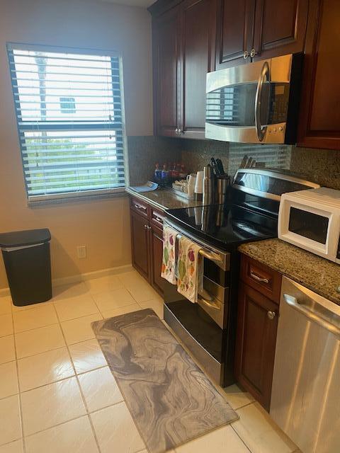 CAPTAINS WALK CONDO - Residential Lease