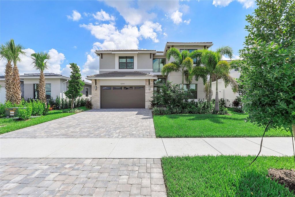 Photo of 12541 Solana Bay Circle, Palm Beach Gardens, FL 33412 (MLS # F10436824)