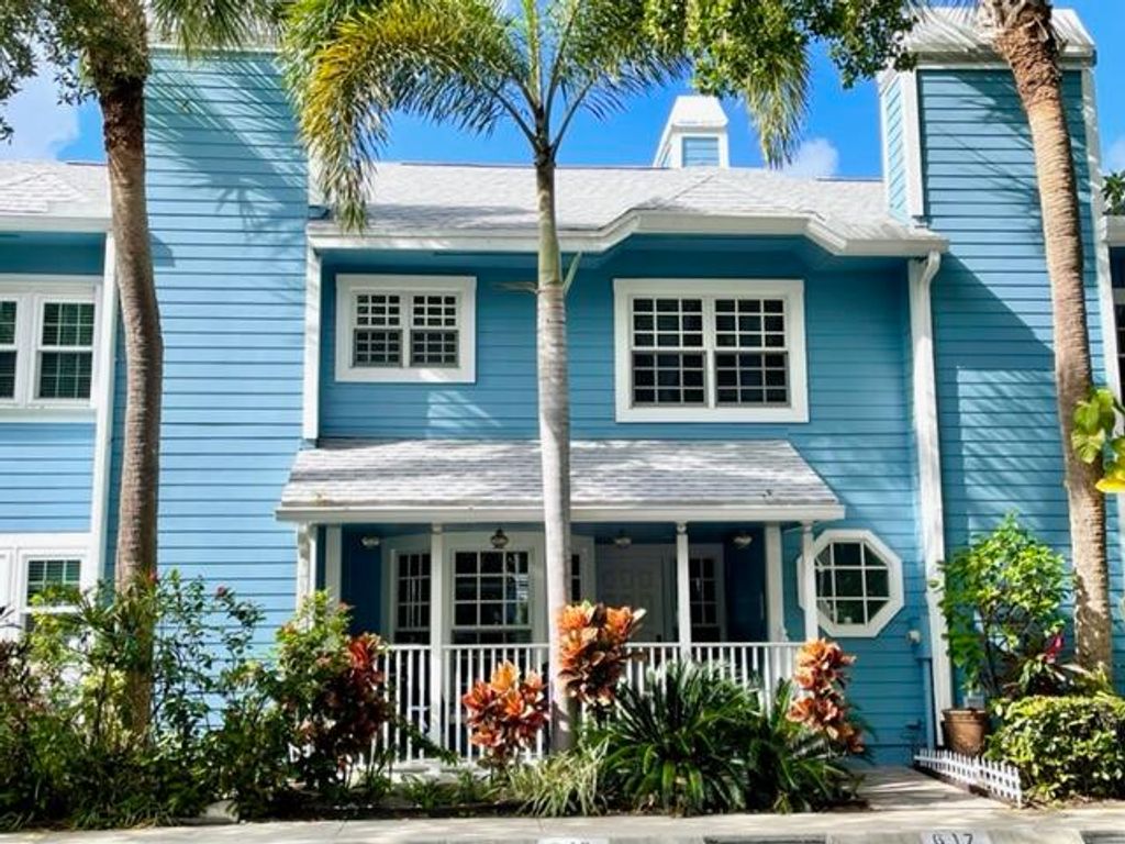 Photo of 618 Ocean Dunes Circle, Jupiter, FL 33477 (MLS # R10858145)