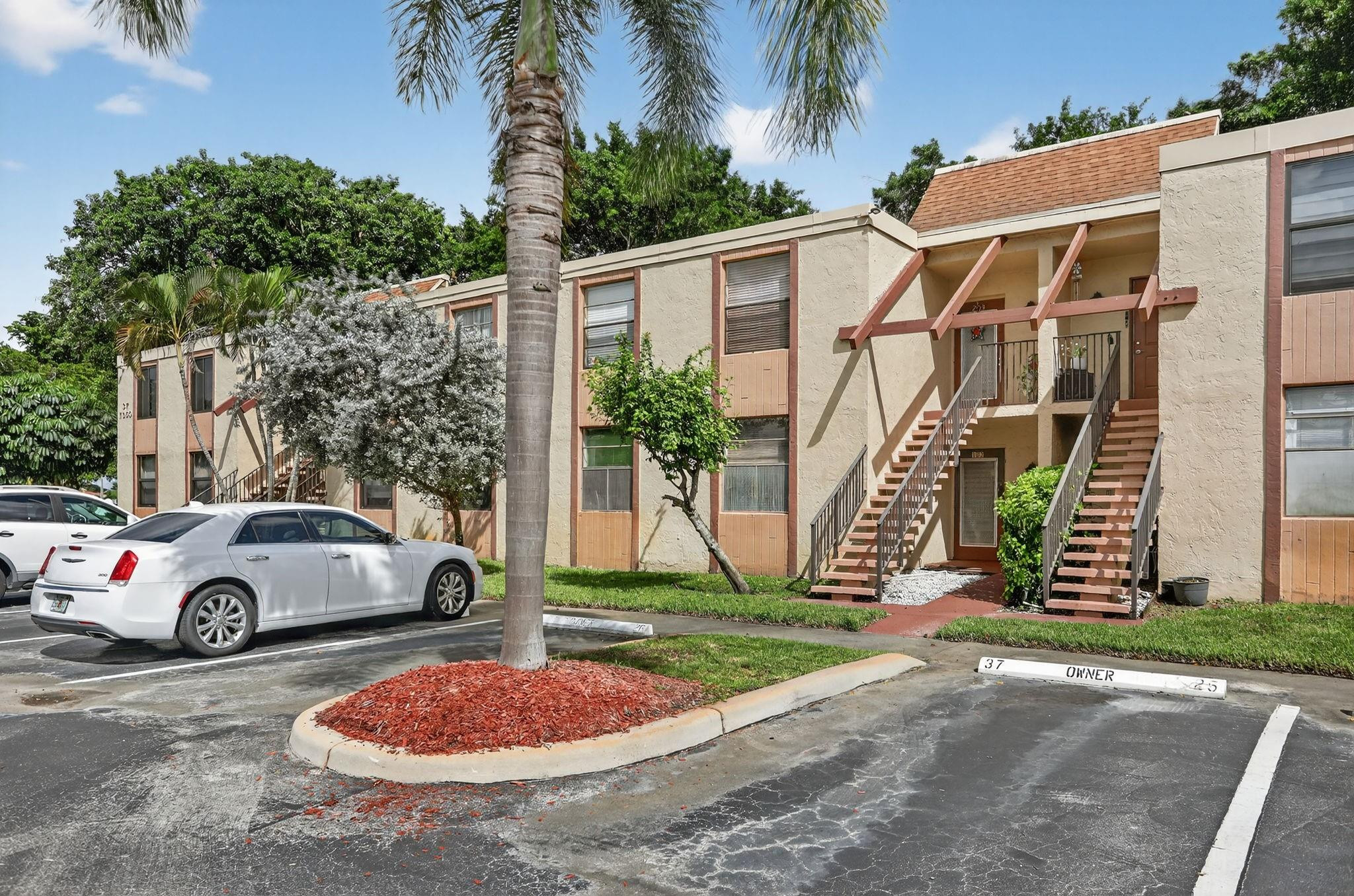 PALM SPRINGS 3 - Residential