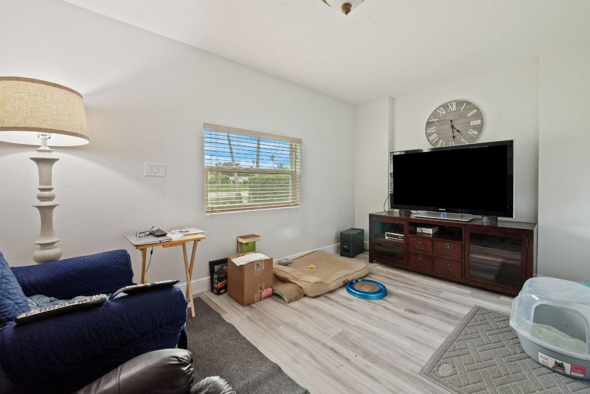 Wood Lake 89-49 B - Residential