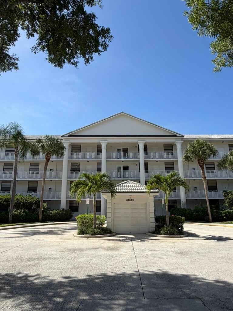 3635 Whitehall Drive 302
