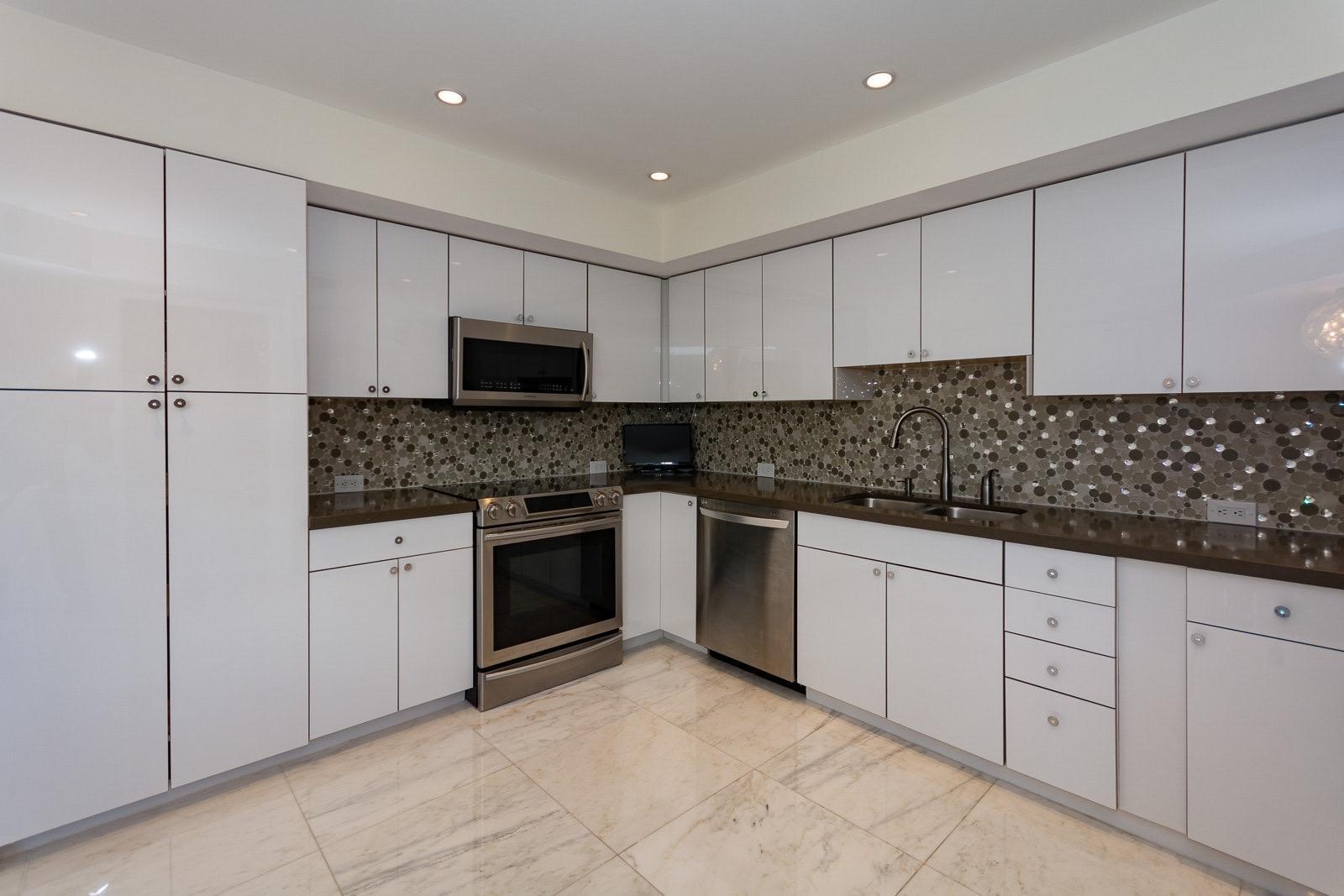 THIRTY ONE TWENTY CONDO - Residential Lease
