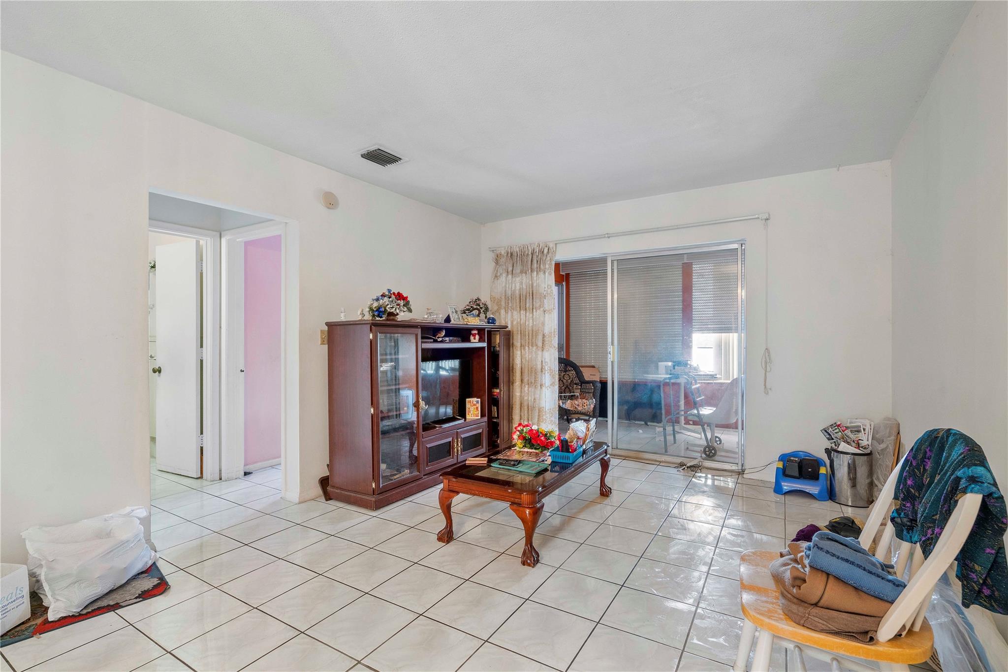 285 NE 191st St 2921