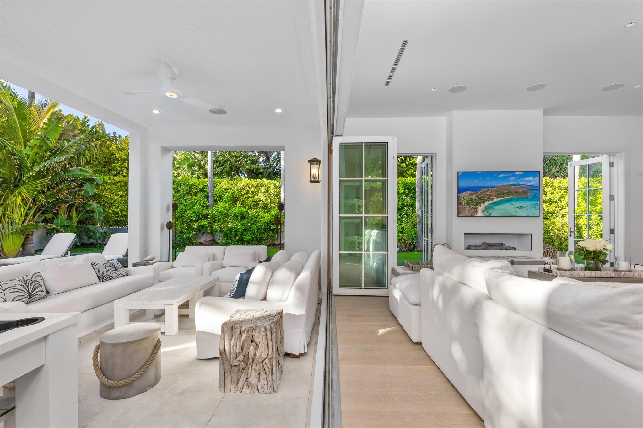 EL ENCANTO 2 - Residential