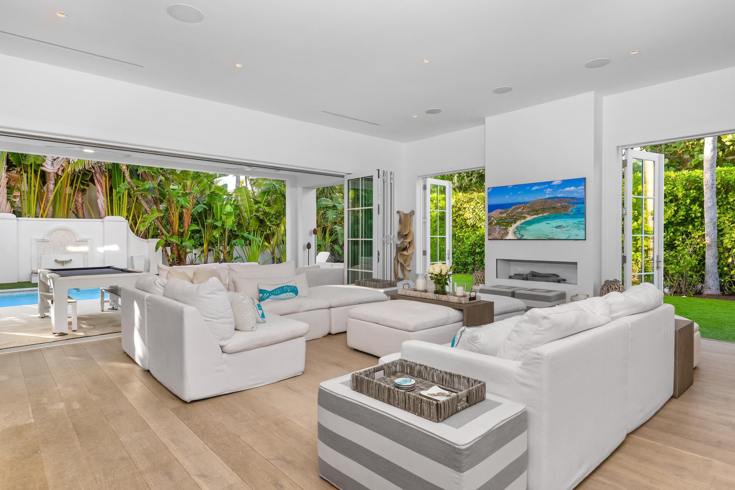 EL ENCANTO 2 - Residential