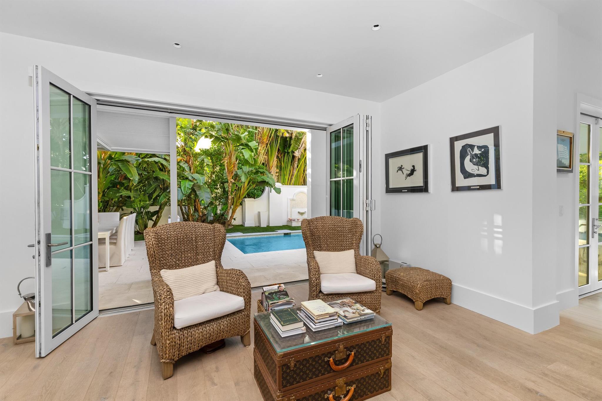 EL ENCANTO 2 - Residential