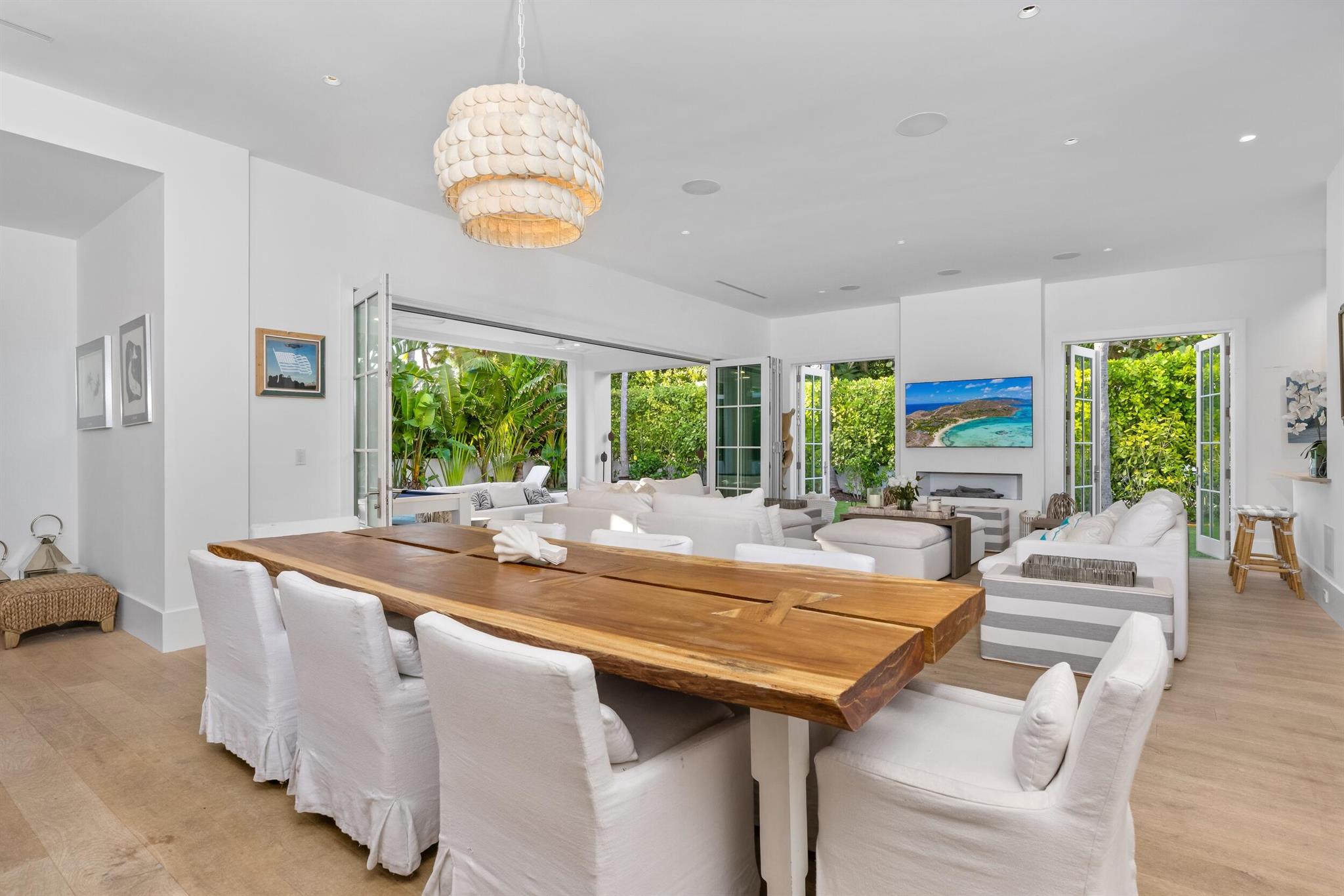 EL ENCANTO 2 - Residential