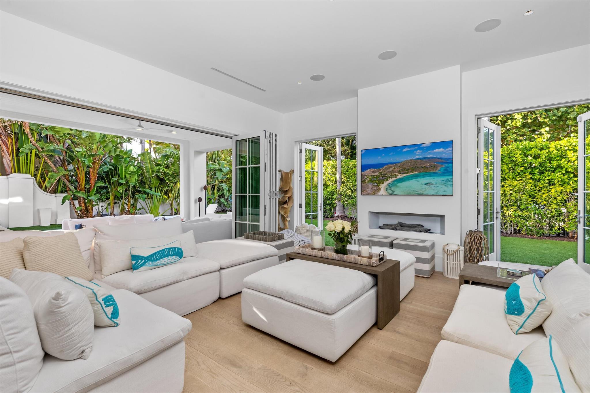 EL ENCANTO 2 - Residential