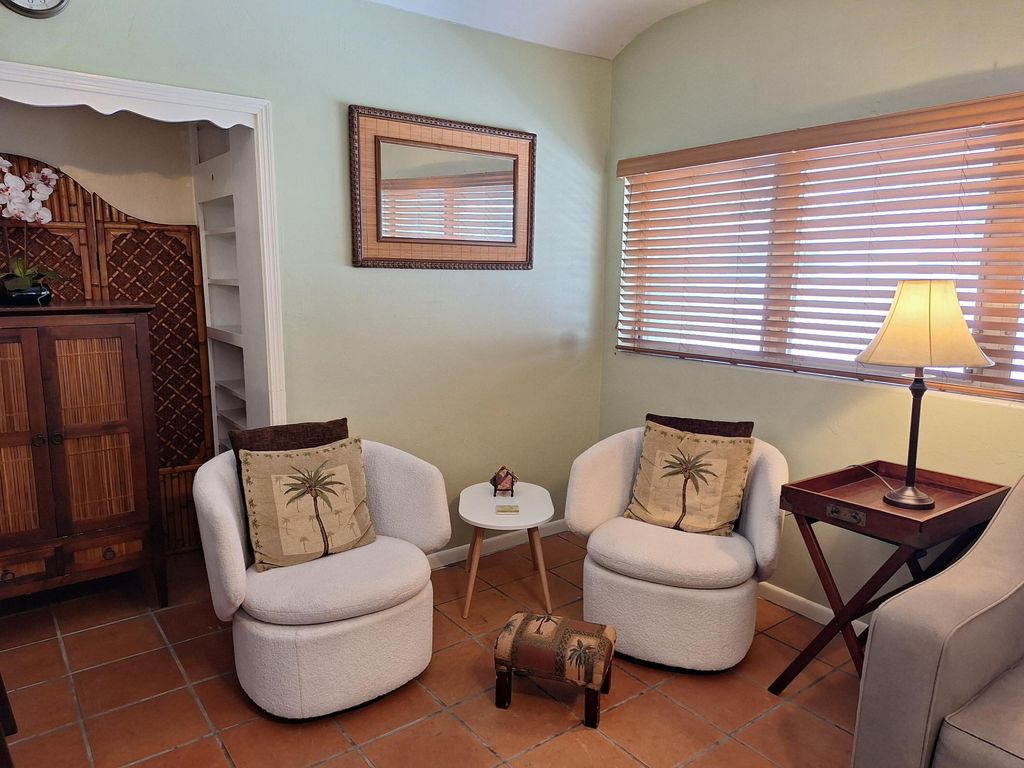 Photo of 721 N M Street, Lake Worth Beach, FL 33460 (MLS # B26015281)