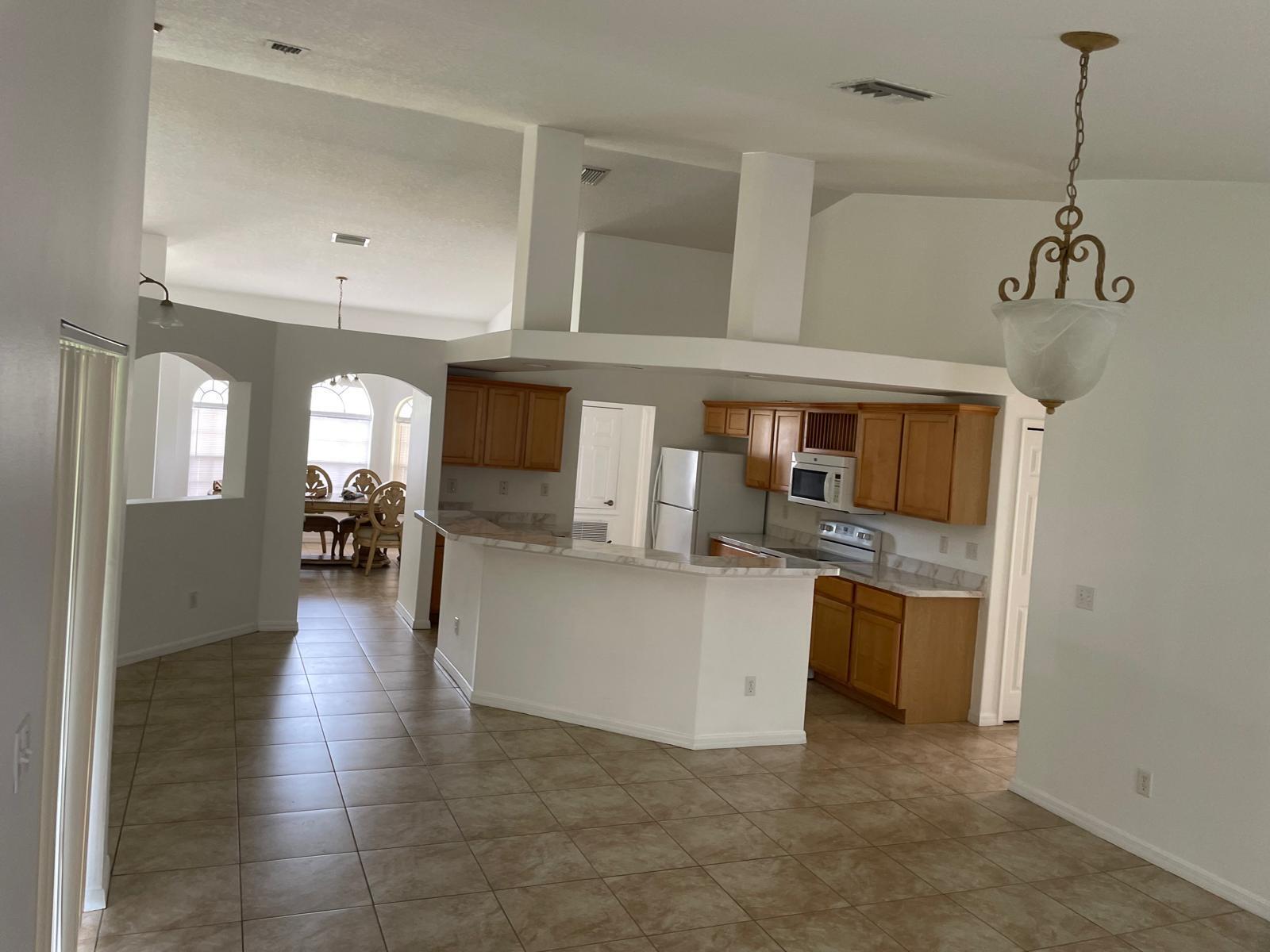 PORT ST LUCIE SECTION 28 - Residential Lease