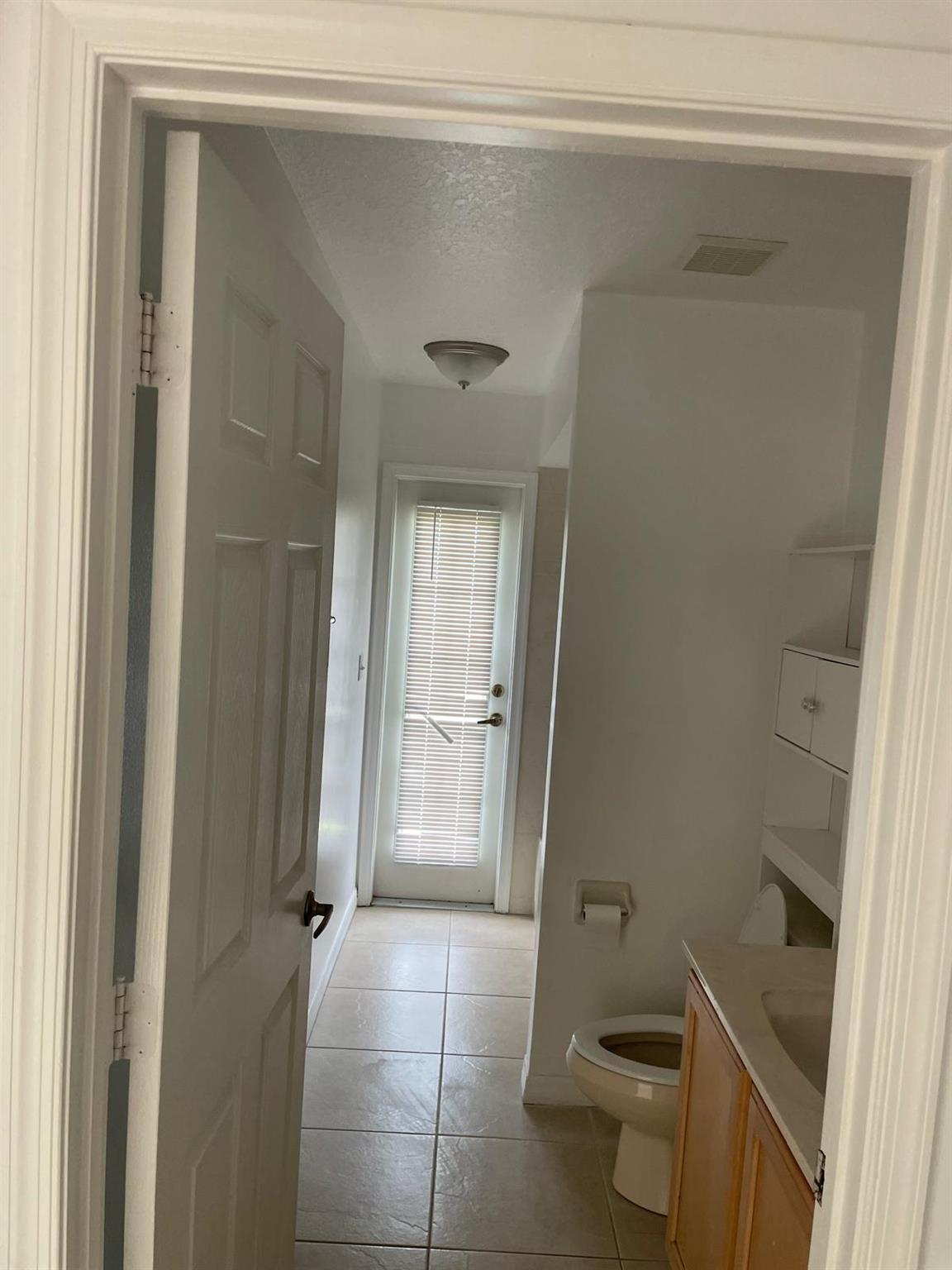 PORT ST LUCIE SECTION 28 - Residential Lease