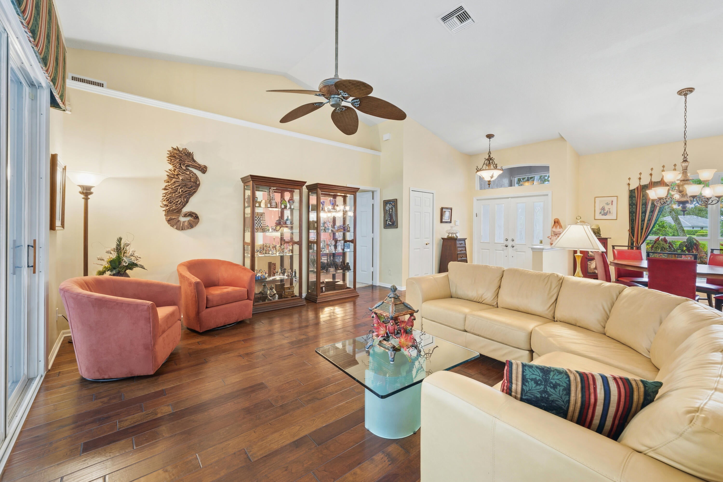 1925 SW AUTUMNWOOD Way