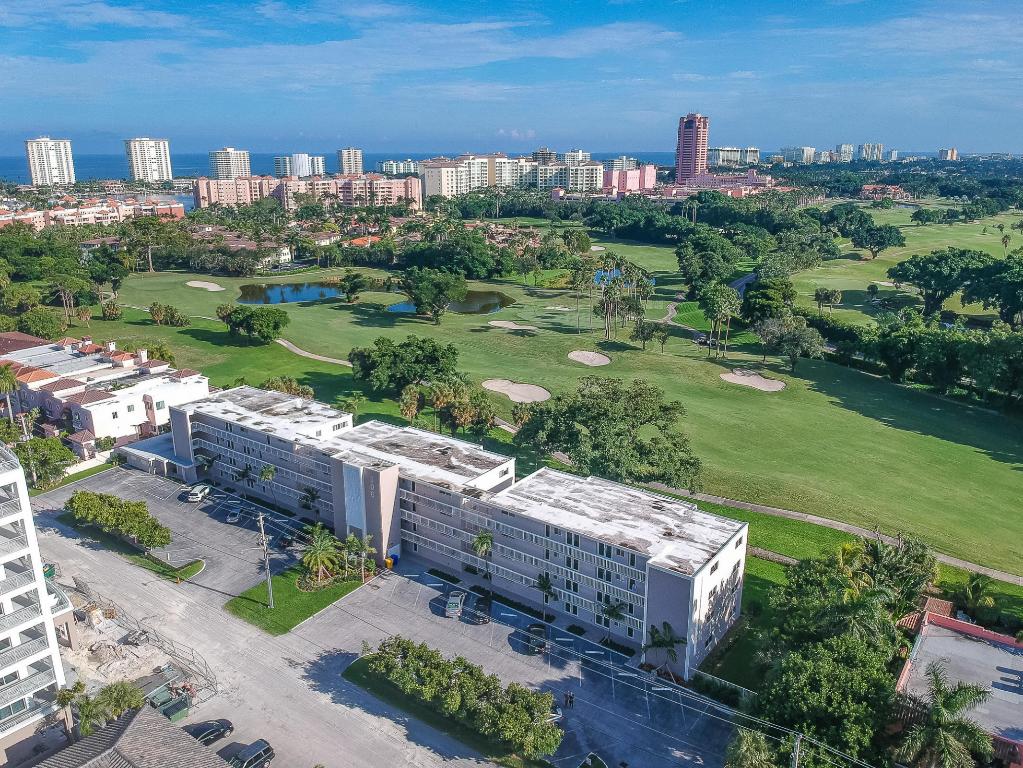 300 E Royal Palm Road 0420