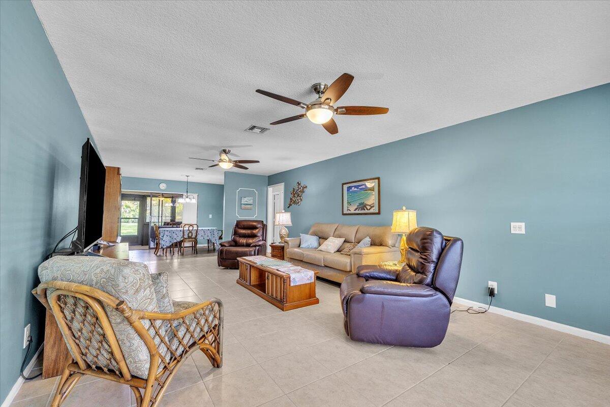 9935 Papaya Tree Trail B