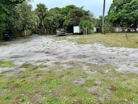 1111 Windsor Avenue West Palm Beach FL 33401