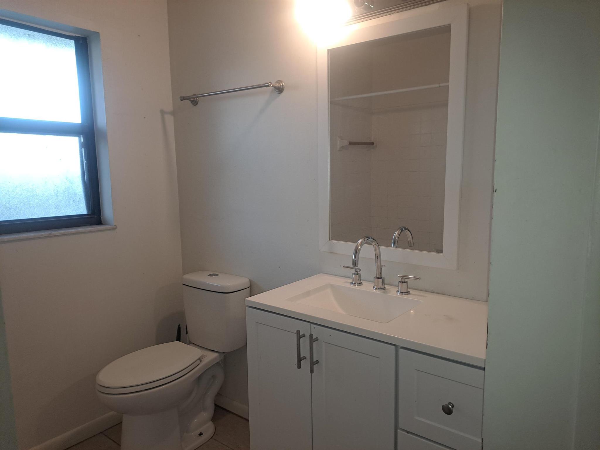 ISLAND HOUSE CONDOMINIUM - Residential Lease