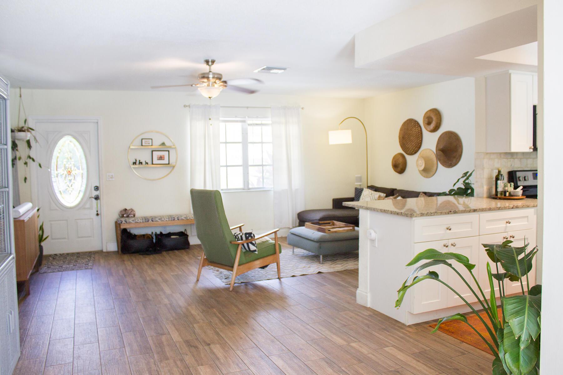 COUNTRY CLUB VILLAGE SEC B - Residential Lease