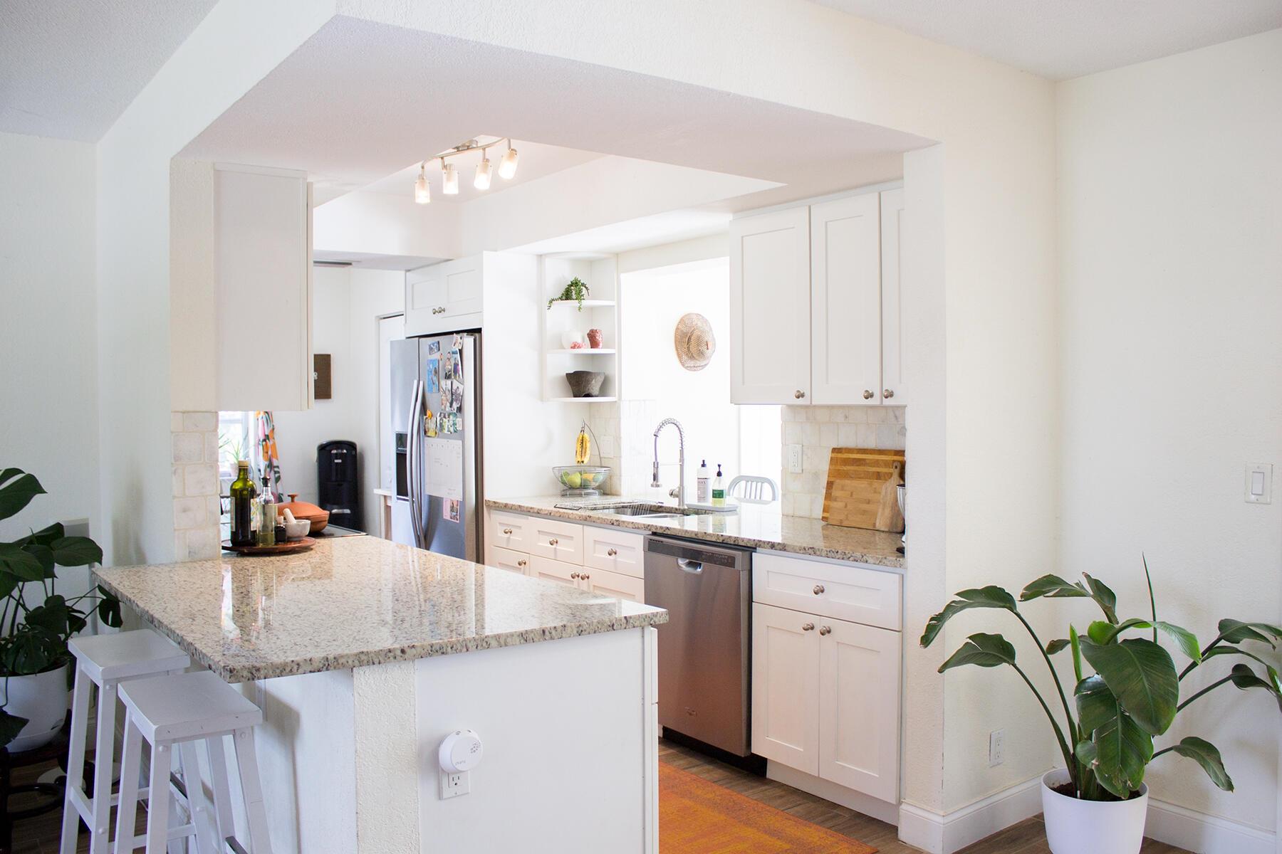 COUNTRY CLUB VILLAGE SEC B - Residential Lease