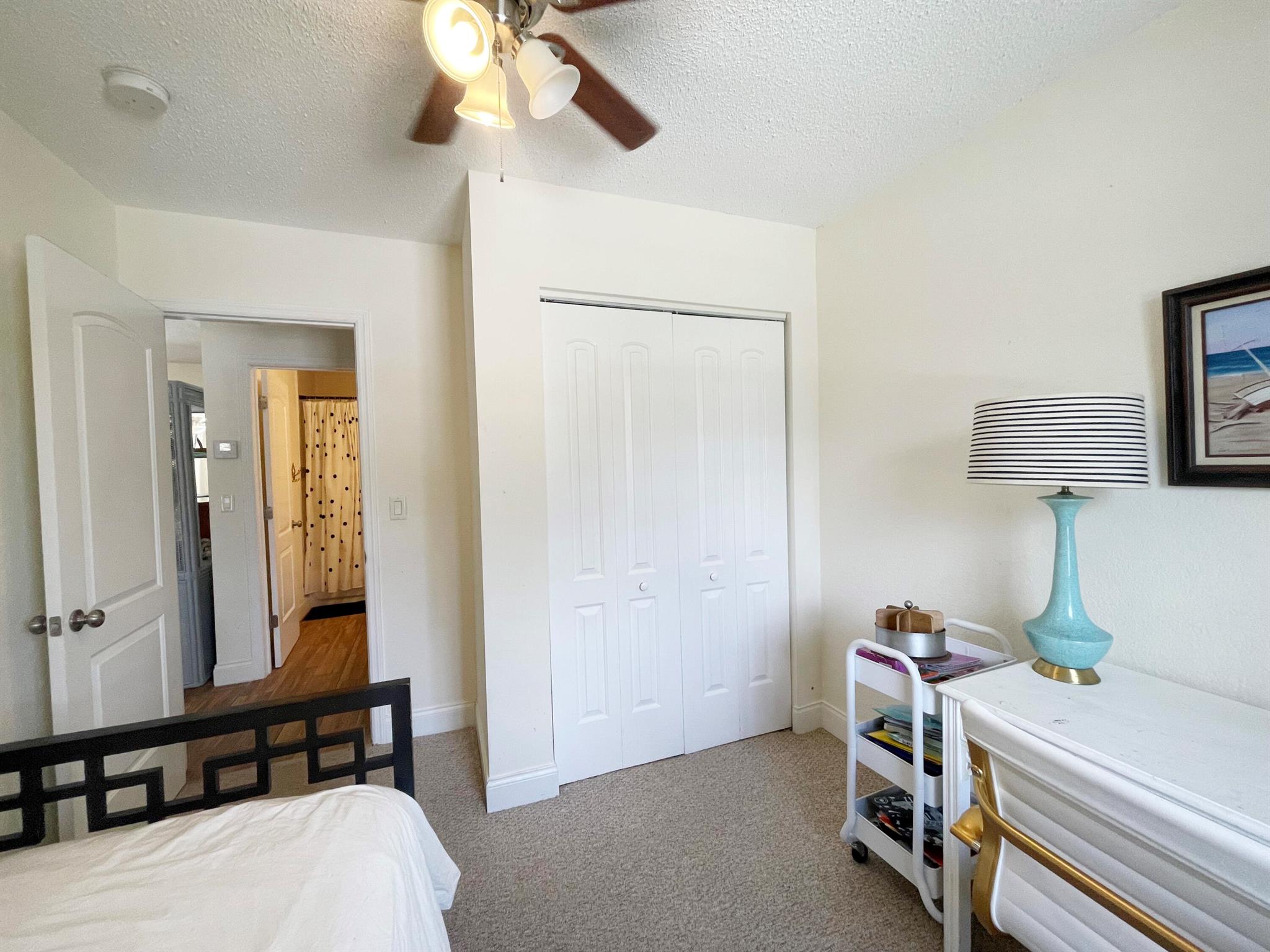 COUNTRY CLUB VILLAGE SEC B - Residential Lease