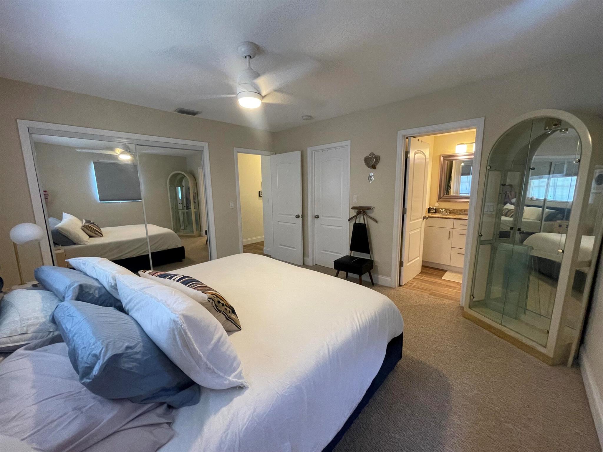 COUNTRY CLUB VILLAGE SEC B - Residential Lease