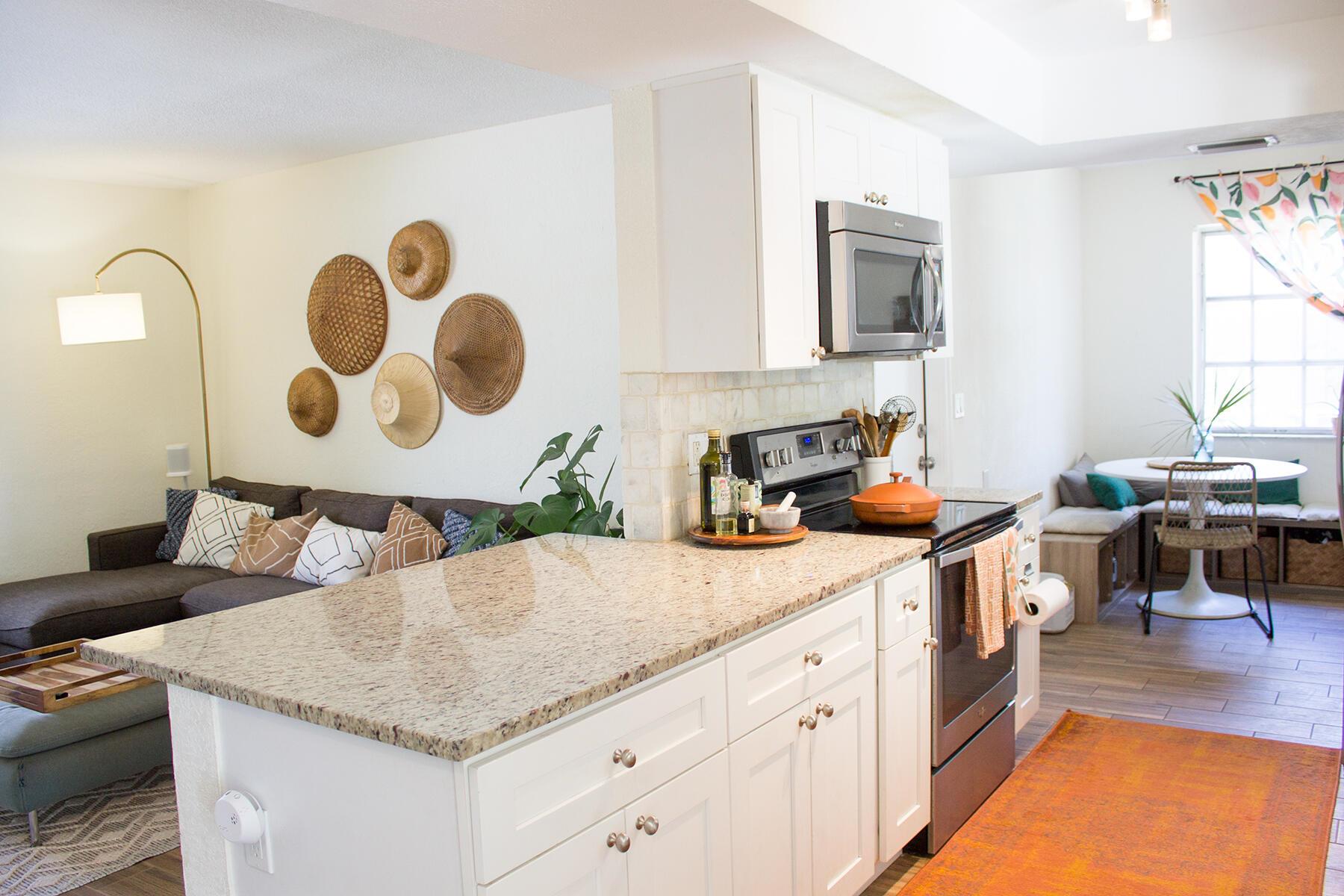 COUNTRY CLUB VILLAGE SEC B - Residential Lease