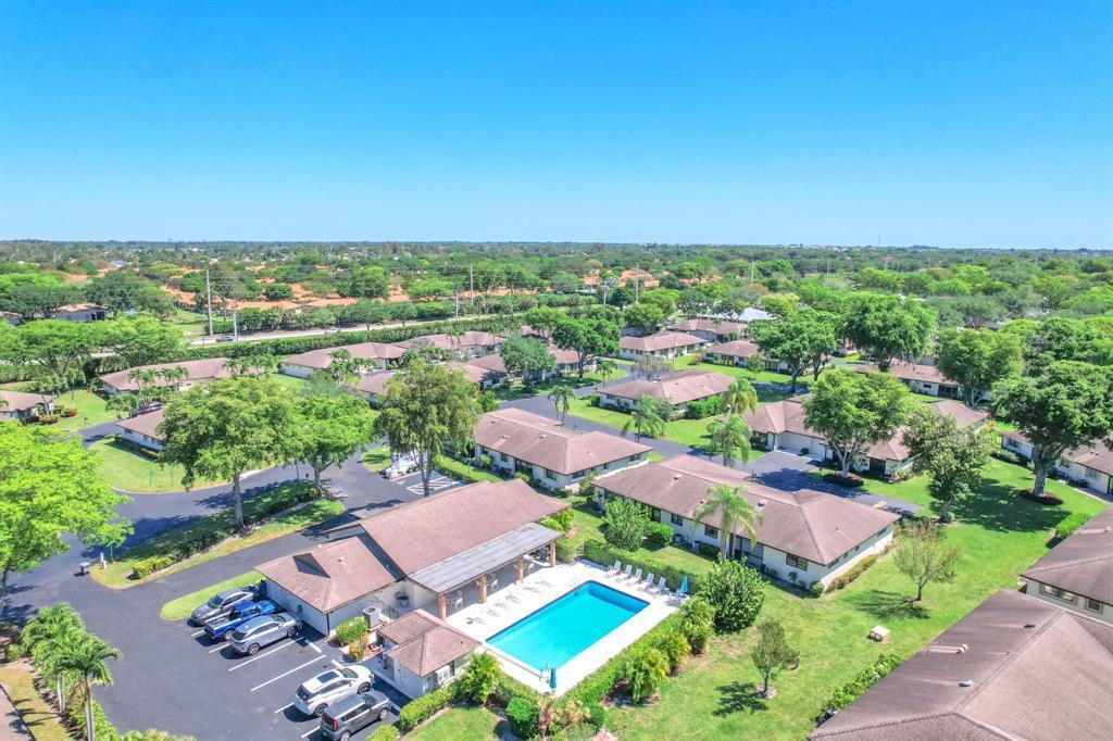 4948 Equestrian Circle B
