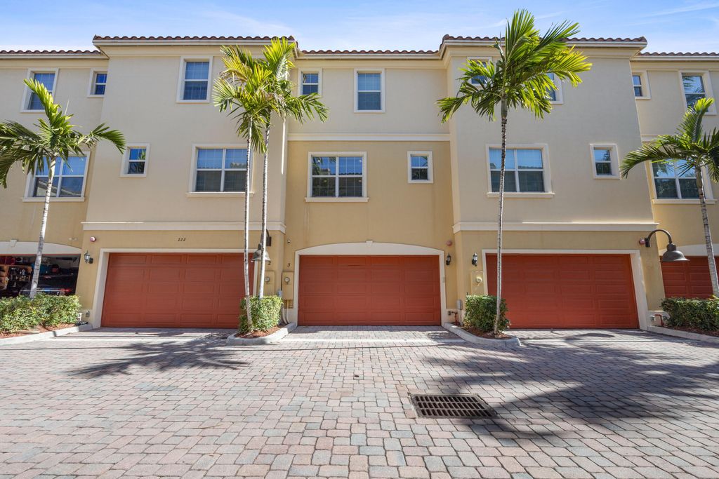 Photo of 222 S Federal Highway #3, Lake Worth Beach, FL 33460 (MLS # R11150623)
