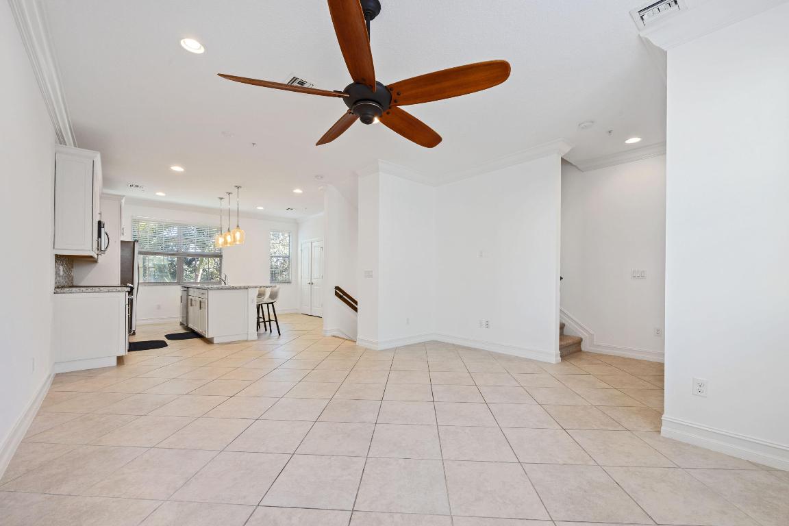 KINGDOM VILLAS - Residential Lease