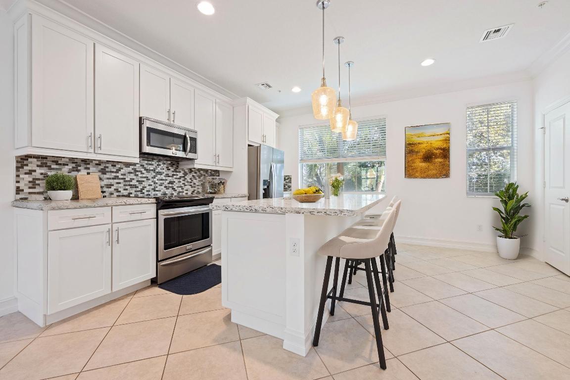 KINGDOM VILLAS - Residential Lease