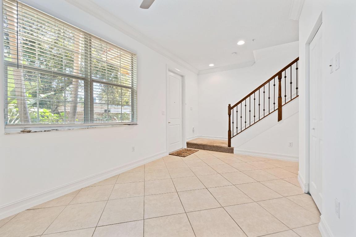 KINGDOM VILLAS - Residential Lease