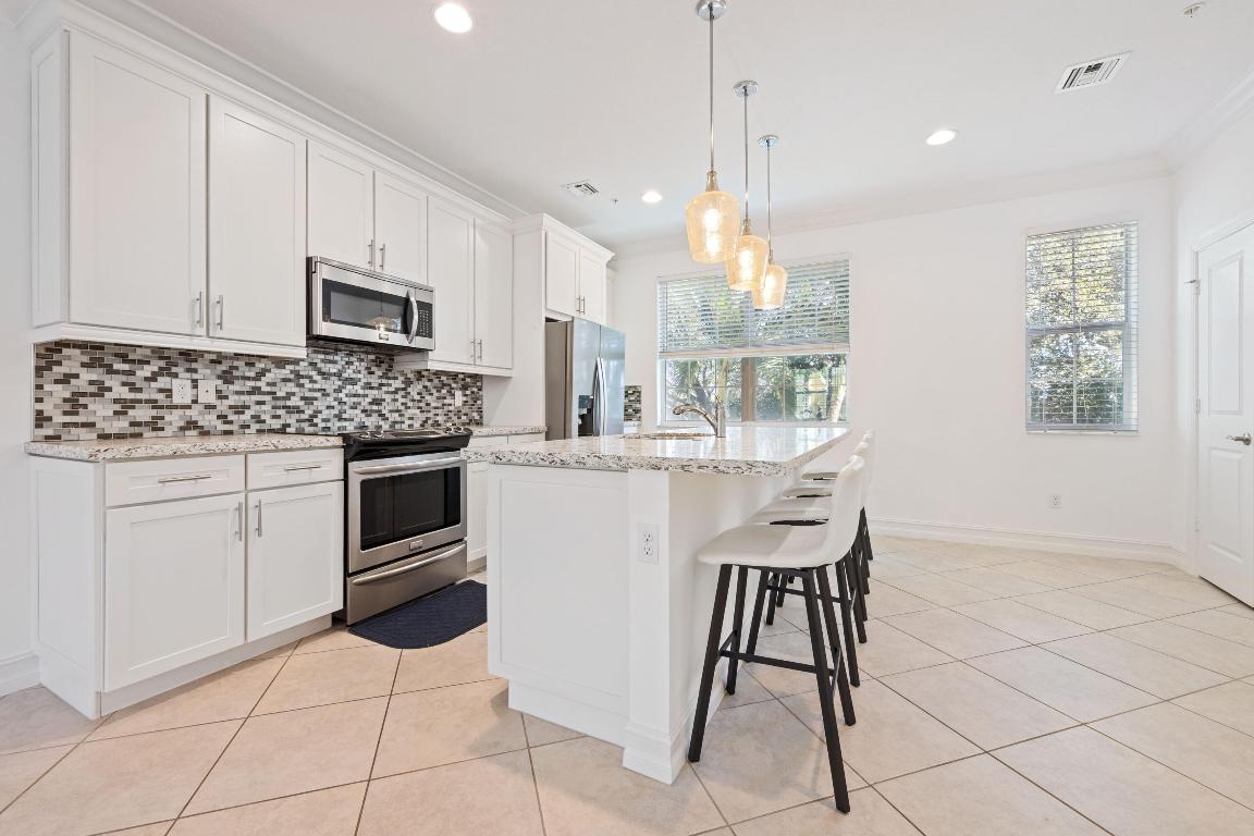 KINGDOM VILLAS - Residential Lease