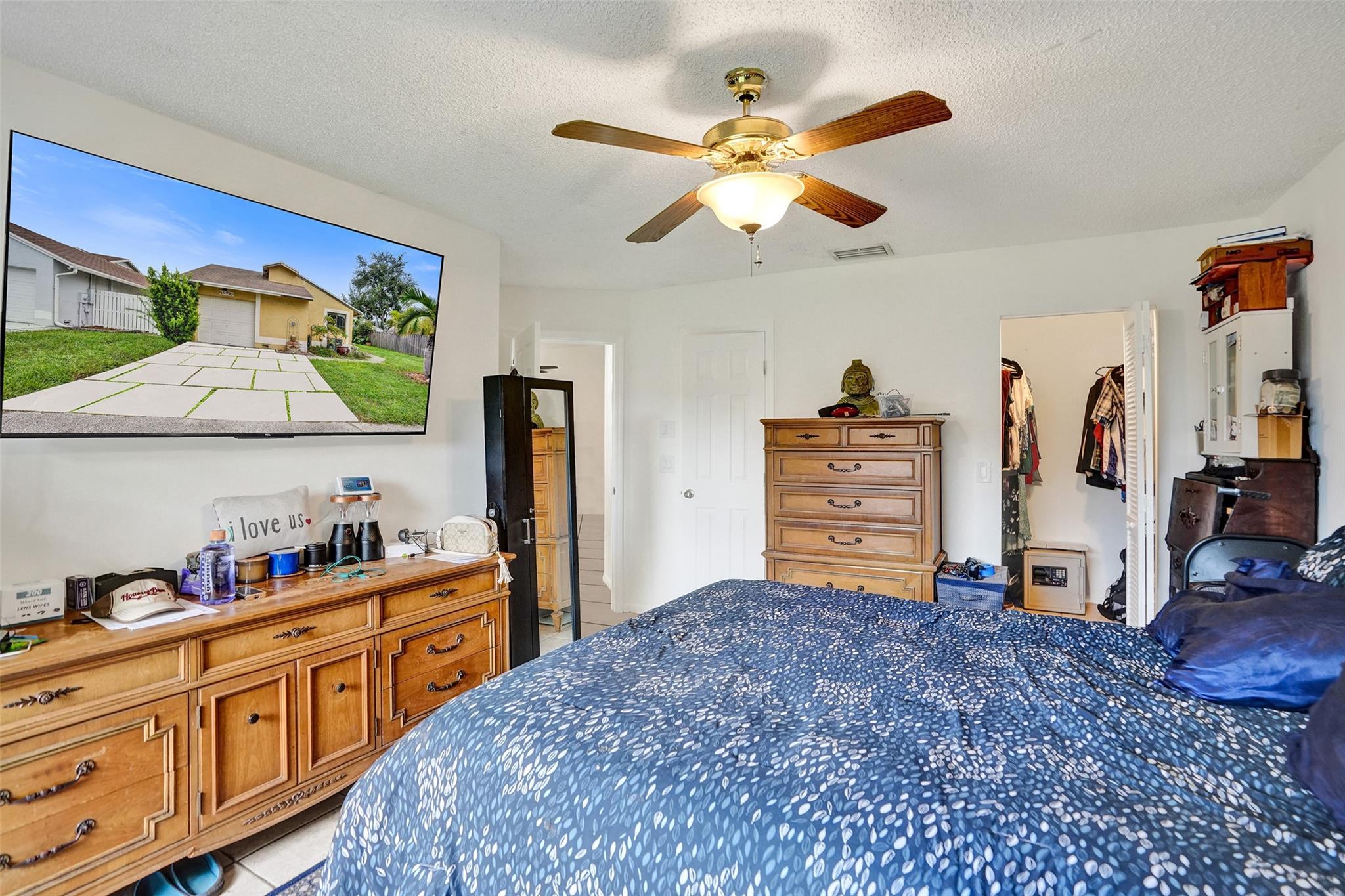 PEMBROKE LAKES SOUTH - Residential