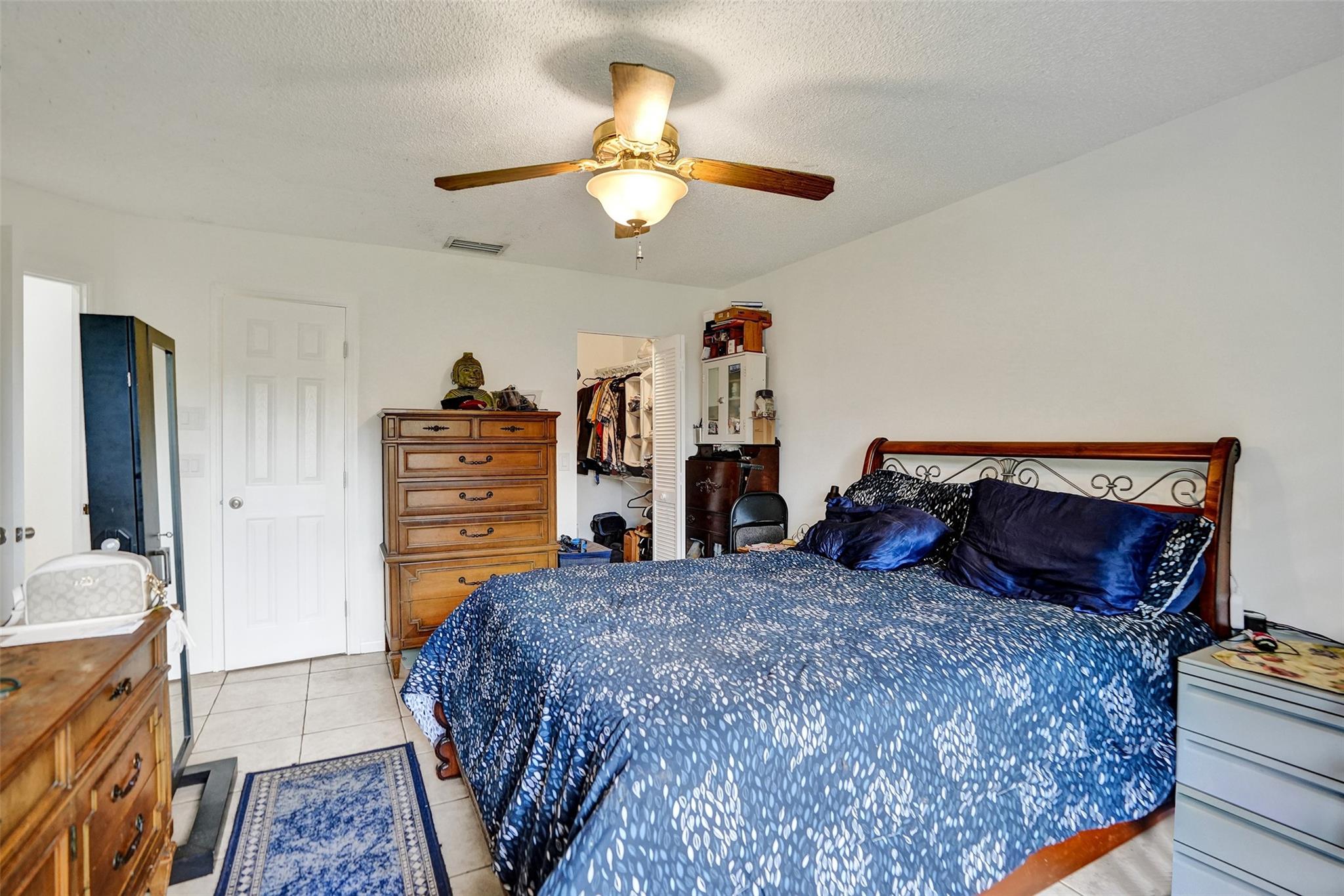 PEMBROKE LAKES SOUTH - Residential