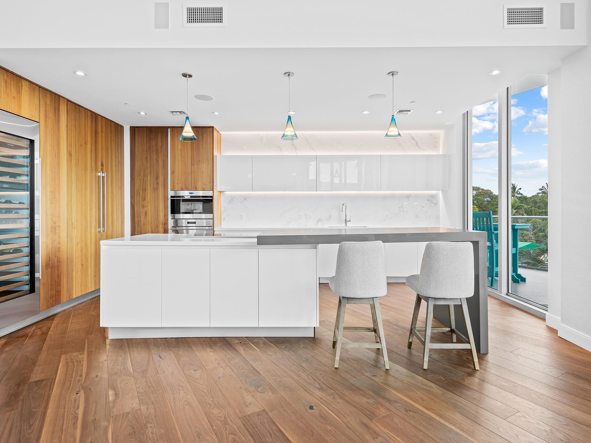 PARAMOUNT FT LAUDERDALE C - Residential