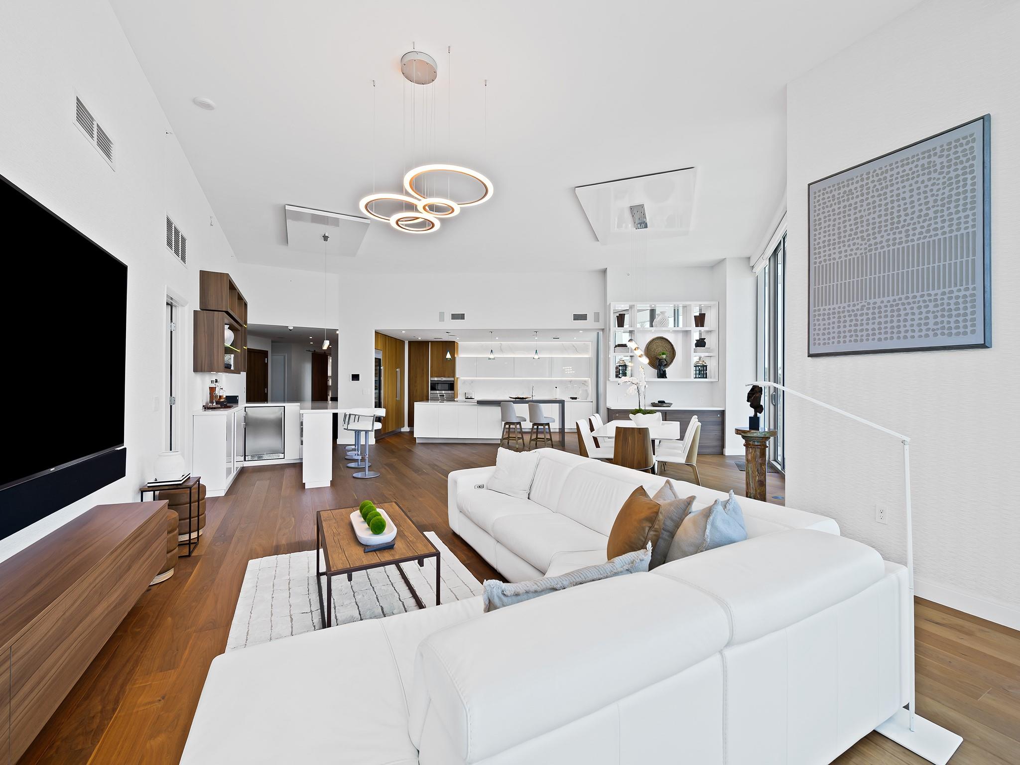 PARAMOUNT FT LAUDERDALE C - Residential