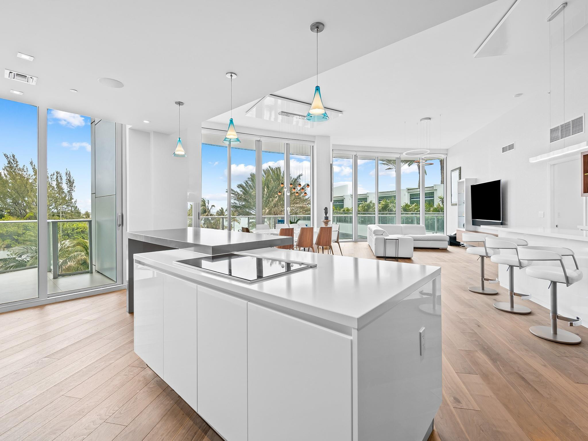 PARAMOUNT FT LAUDERDALE C - Residential