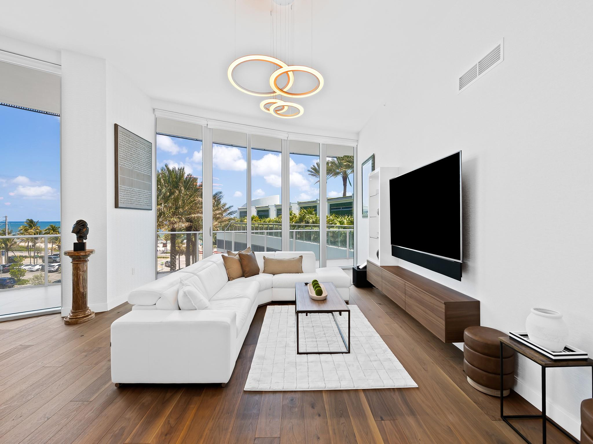 PARAMOUNT FT LAUDERDALE C - Residential