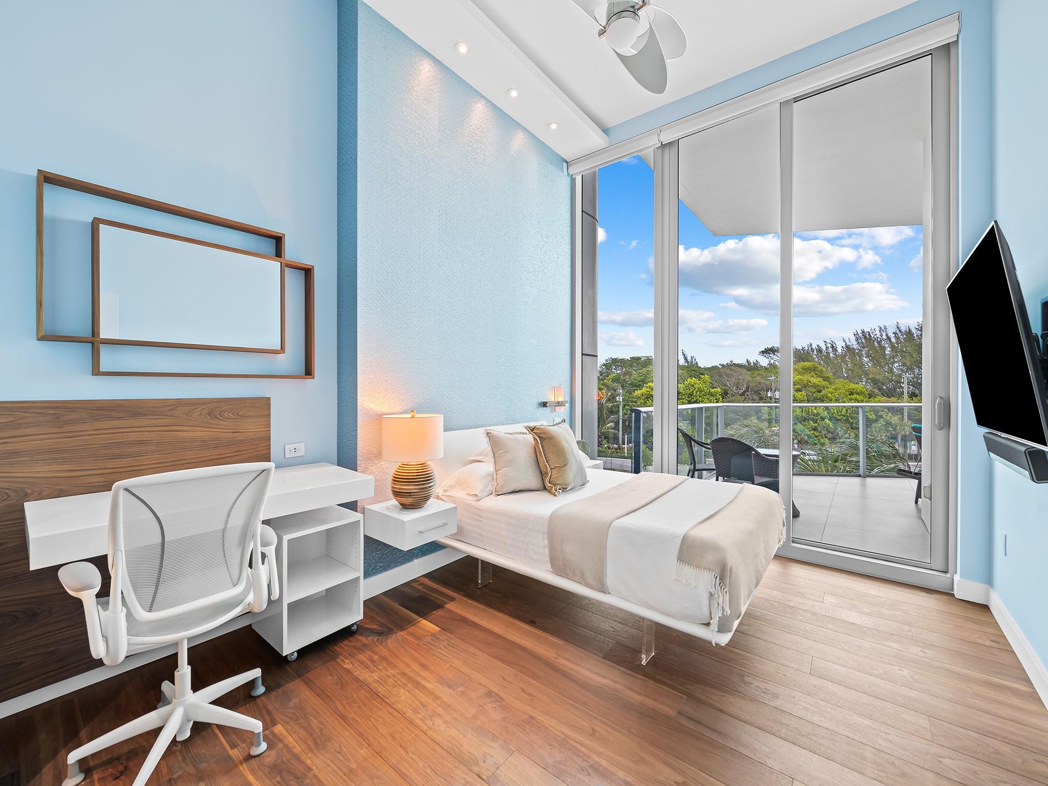 PARAMOUNT FT LAUDERDALE C - Residential