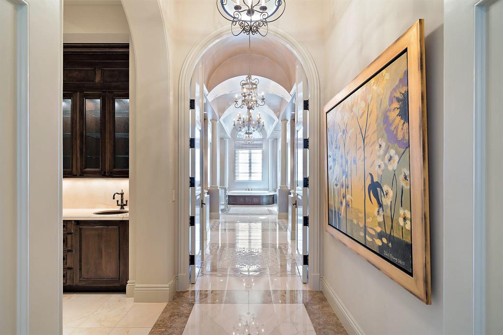 BEARS CLUB - Residential