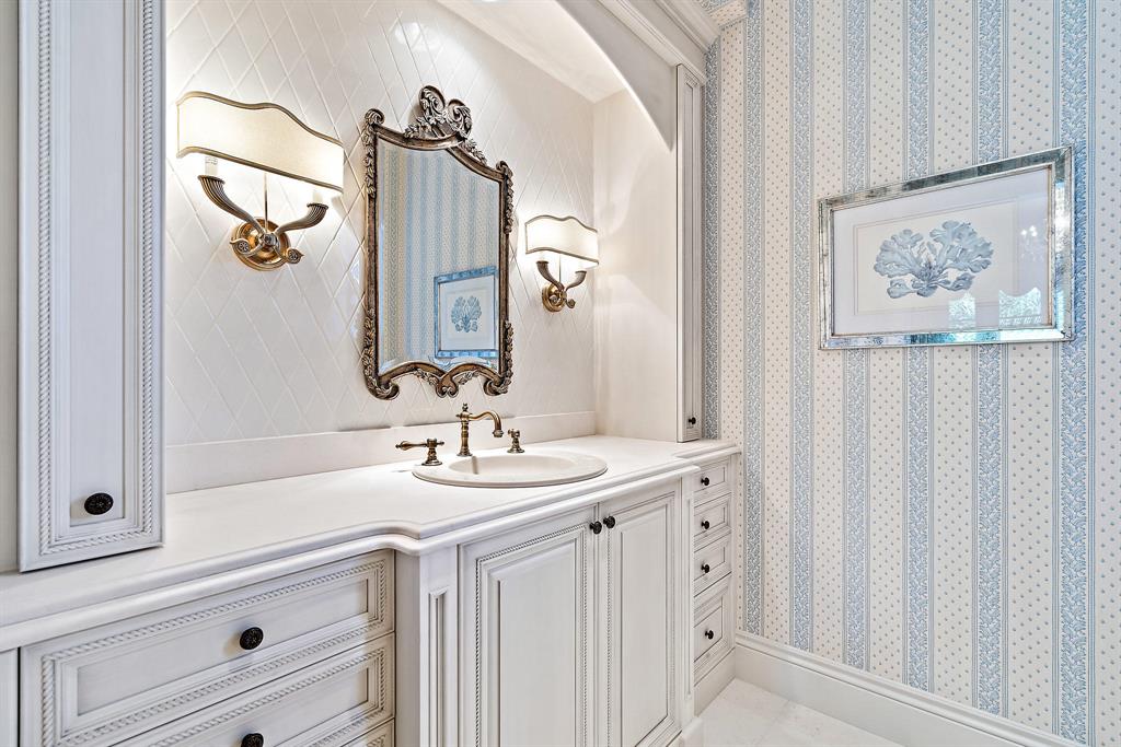 BEARS CLUB - Residential