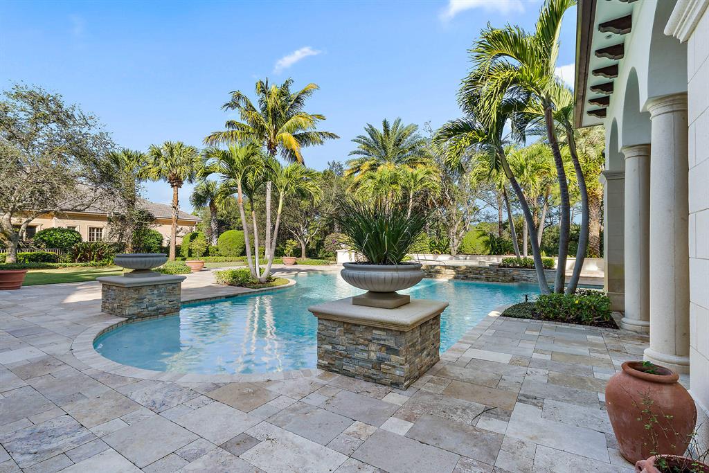 BEARS CLUB - Residential