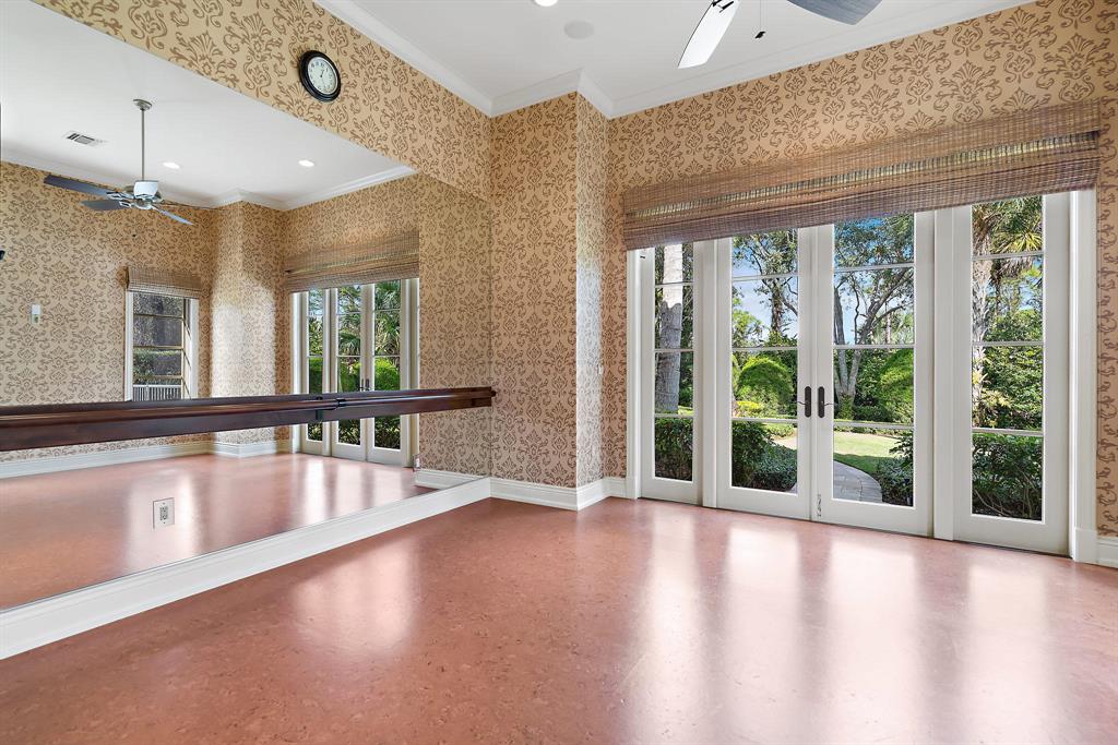 BEARS CLUB - Residential