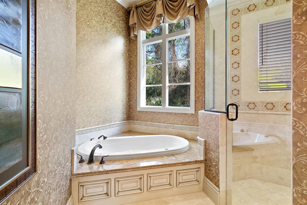 BEARS CLUB - Residential