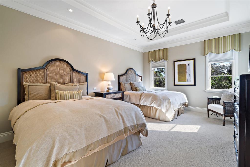 BEARS CLUB - Residential